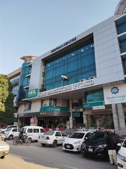 Roshan Center